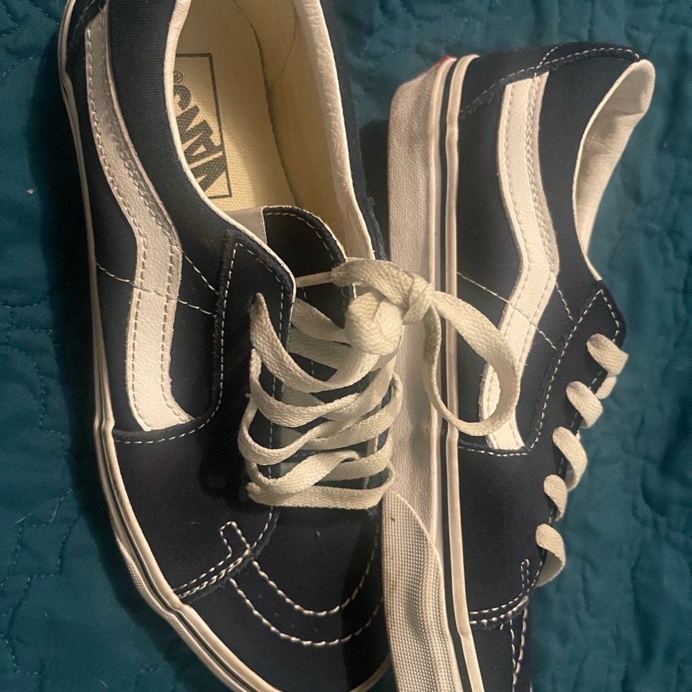 #152- Vans Navy Blue Sneakers